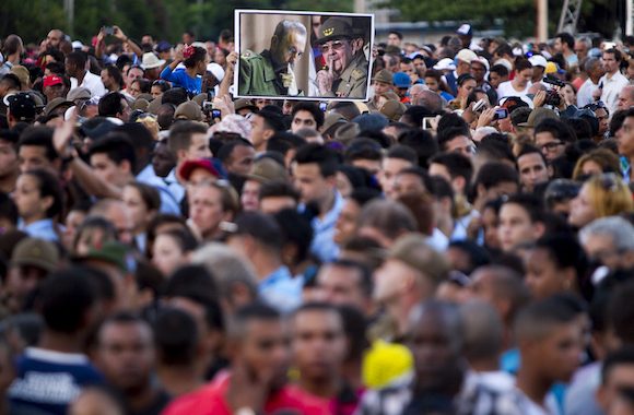 plaza-de-la-revolucion-fidel-castro02-jplaza-de-la-revolucion-fidel-castrog-580x380