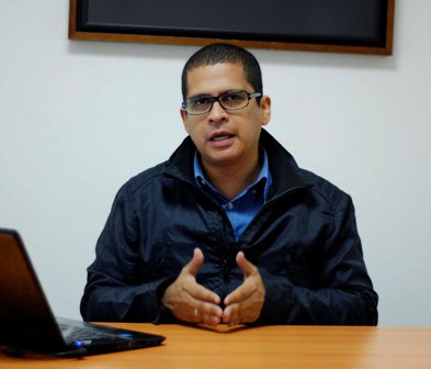 Nicmer Evans Vblog: El deber de la FANB en el marco del Art. 333 ante la ANC convocada por&nbsp;Maduro