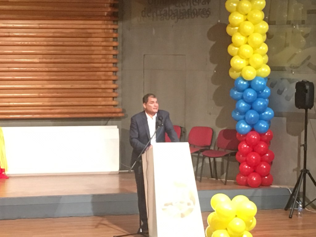 Rafael Correa en España: “Vuelve la América Latina de los presos políticos, pero sin botas&nbsp;militares”
