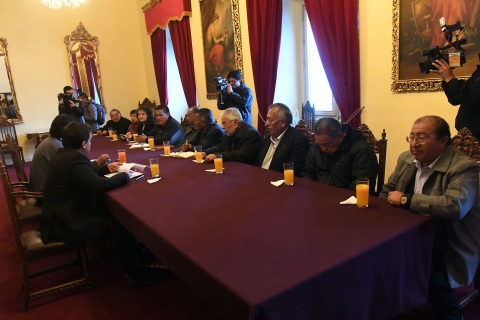 Bolivia: Gobierno y jubilados acuerdan incremento de 4% en las rentas&nbsp;.