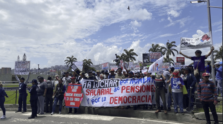 Trabajadores califican medidas de Maduro como una burla neoliberal que acaba con el salario y el poder de&nbsp;compra.